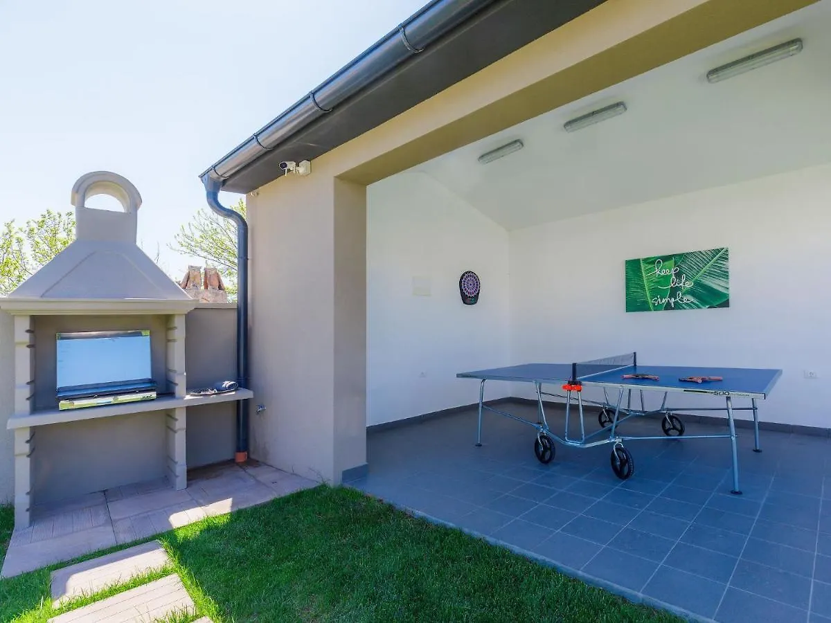 Holiday Home Villa Edi By Interhome Sisan