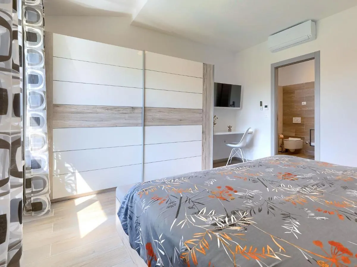 Holiday Home Villa Edi By Interhome Sisan