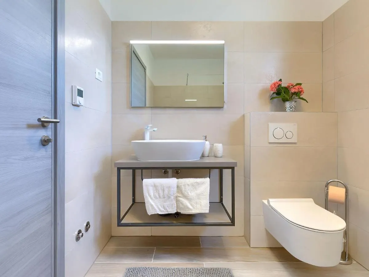 Holiday Home Villa Edi By Interhome Sisan