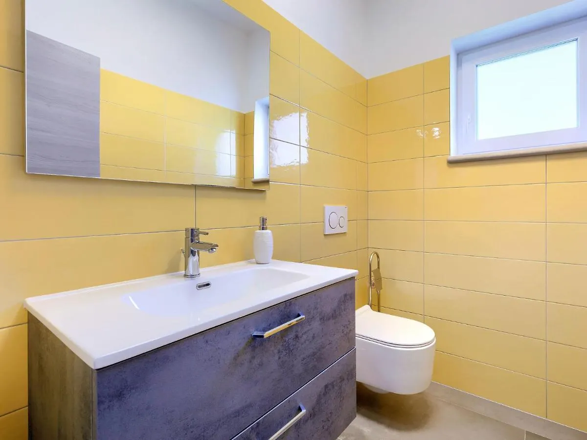 Holiday Home Villa Edi By Interhome Sisan