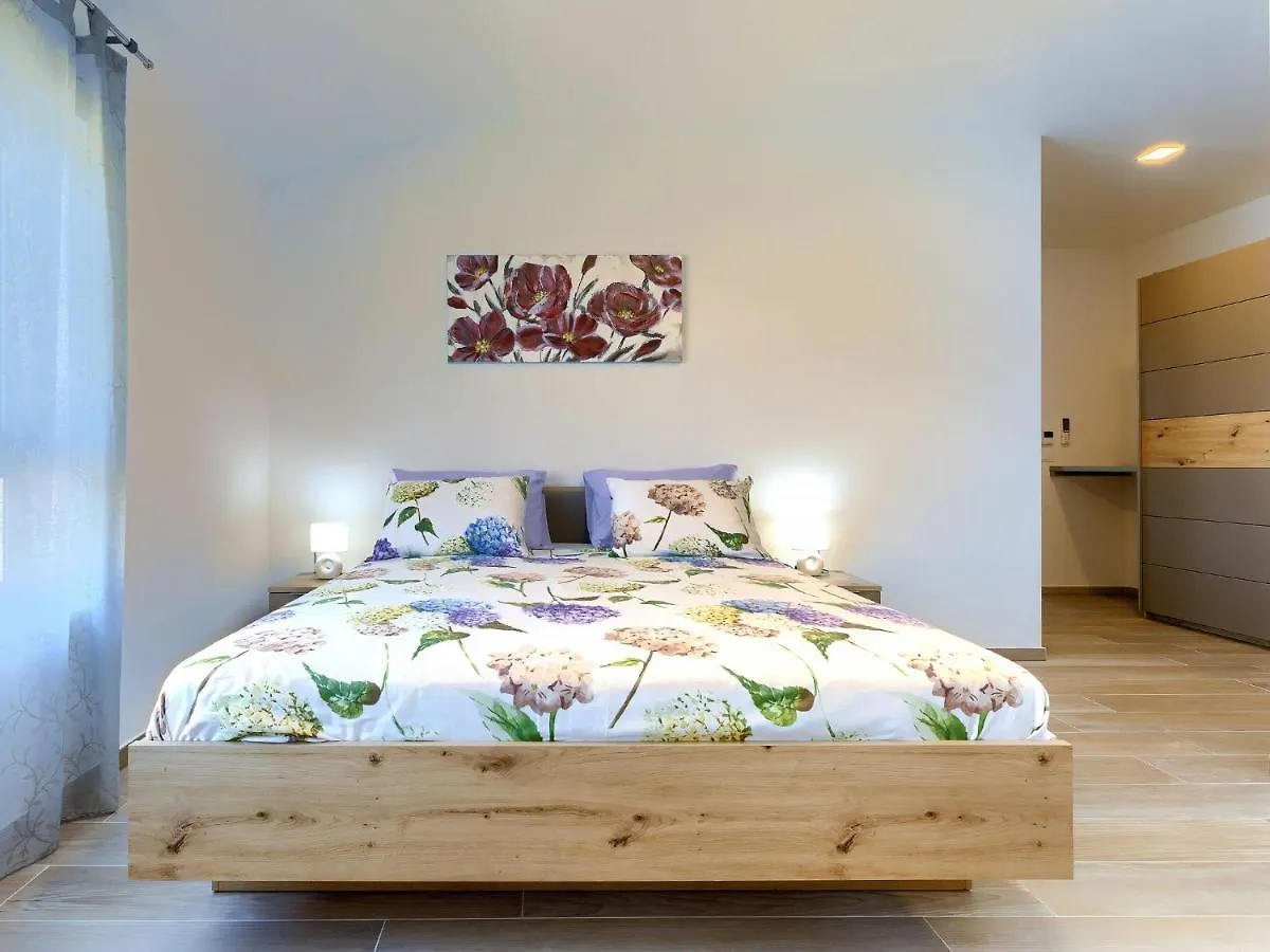 Holiday Home Villa Edi By Interhome Sisan